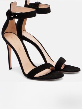 GIANVITO ROSSI Portofino 105 suede black
sandals.